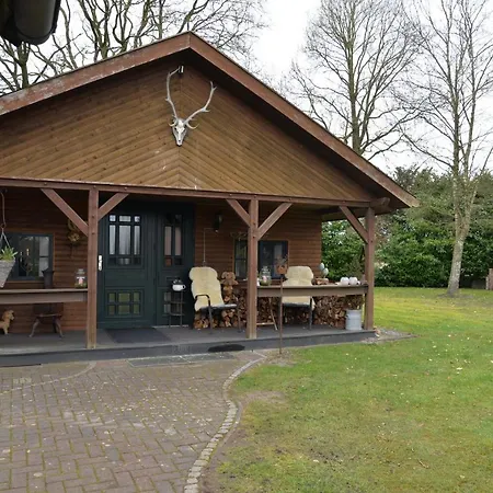 Ferienhaus Am Wald 35531 Chalet
